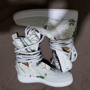 Nike sf af1 rare white realtree siz 12